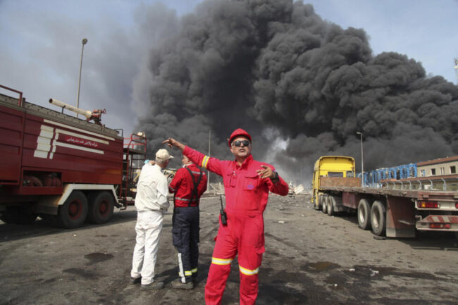 Iran : Après une explosion dévastatrice dans le principal port du pays, les secours à pied d’œuvre