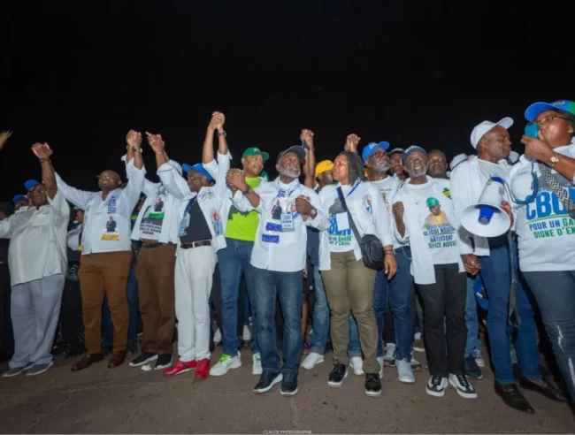 Présidentielle 2025 : Les Woleuntemois unis derrière Brice Clotaire Oligui Nguema Présidentielle 2025 : Les Woleuntemois unis derrière Brice Clotaire Oligui Nguema