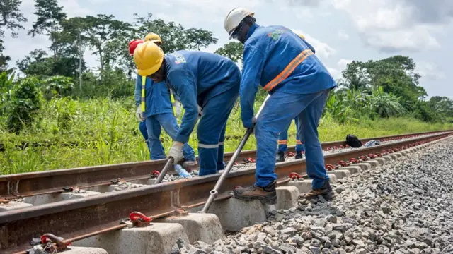 Gabon – Scandale social chez Africa Rail : 102 licenciements abusifs dénoncés