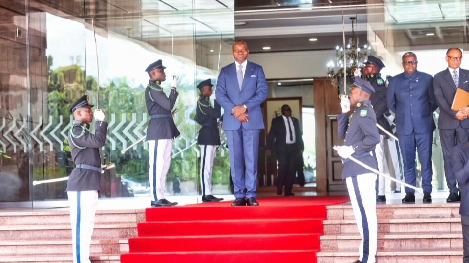 Réforme institutionnelle au Gabon : un calendrier électoral jusqu’à décembre 2025