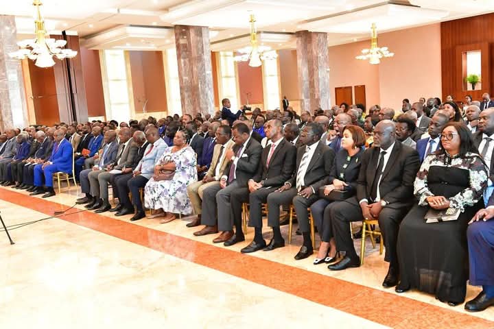 Réforme des partis politiques au Gabon : entre volonté de modernisation et crainte d’un verrouillage démocratique ?