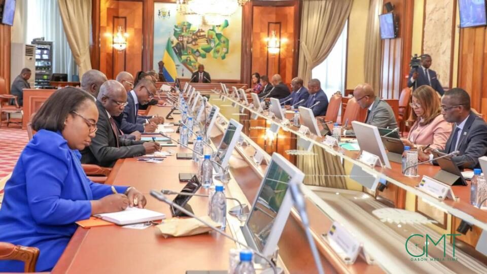 Gabon : Un État incapable de réduire son train de vie dispendieux fait peser les efforts sur les étudiants