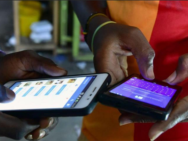 Gabon : Une majorité de citoyens appelle à une régulation stricte des réseaux sociaux pour freiner les dérives Gabon : Une majorité de citoyens appelle à une régulation stricte des réseaux sociaux pour freiner les dérives