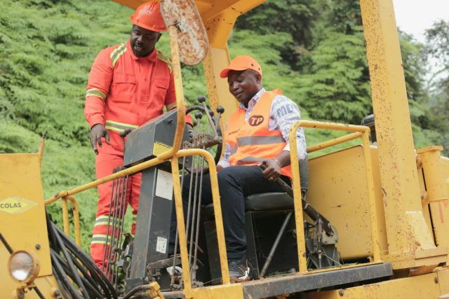 Gabon : la BDEAC prête à financer la route Kougouleu-Medouneu et renforce son appui au logement social